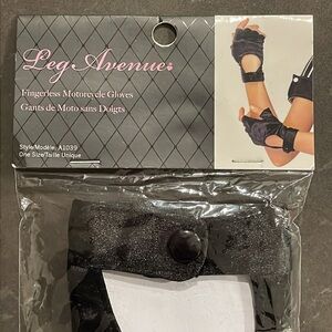 Leg Avenue Black Fingerless Motorcycle Gloves New in Packaging